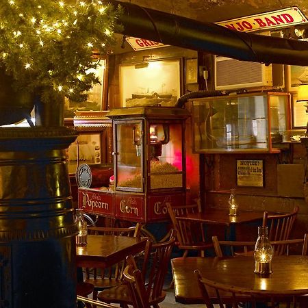 The Griswold Inn Essex المظهر الخارجي الصورة